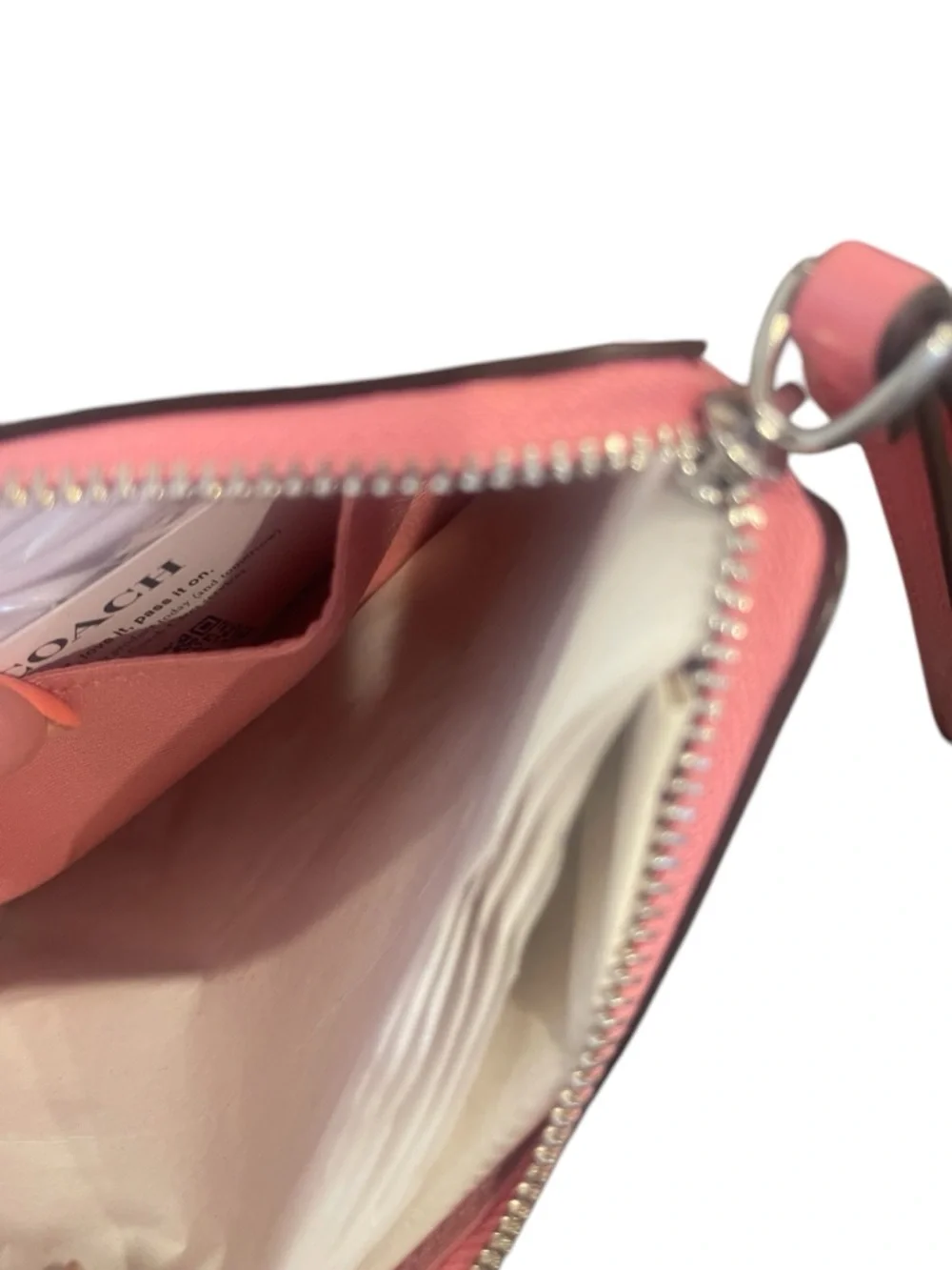 Coach NWT Patent Leather  Embossed Wristlet with Rainbow heart charm - Picture 6 of 12